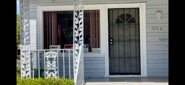 964 33rd St, Sacramento, CA 95816