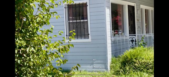 964 33rd St, Sacramento, CA 95816