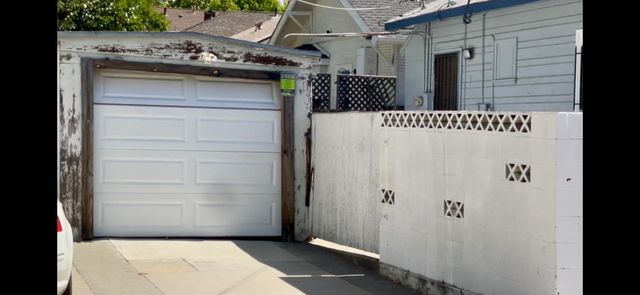 964 33rd St, Sacramento, CA 95816