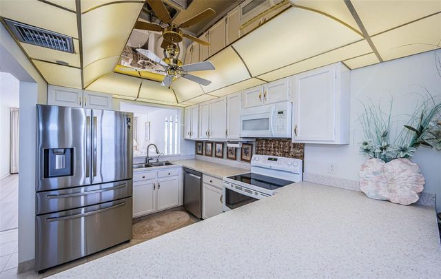 17940 GULF BOULEVARD 7B, Redington Shores, FL 33708