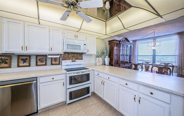 17940 GULF BOULEVARD 7B, Redington Shores, FL 33708