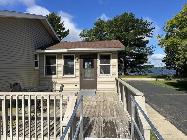 2144 Market Street, Friendship, WI 53934