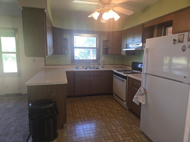 2144 Market Street, Friendship, WI 53934