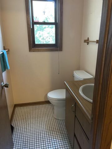 2144 Market Street, Friendship, WI 53934
