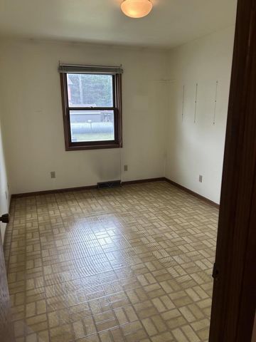 2144 Market Street, Friendship, WI 53934