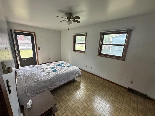 2144 Market Street, Friendship, WI 53934
