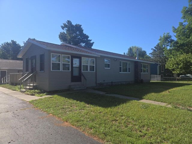 2144 Market Street, Friendship, WI 53934