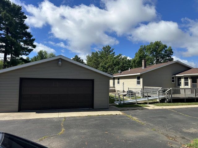 2144 Market Street, Friendship, WI 53934