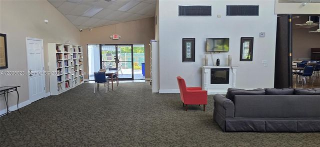 8310 Sands Point Blvd L110, Tamarac, FL 33321