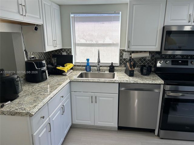 8310 Sands Point Blvd L110, Tamarac, FL 33321