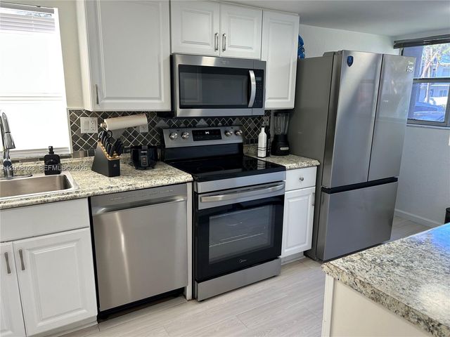 8310 Sands Point Blvd L110, Tamarac, FL 33321