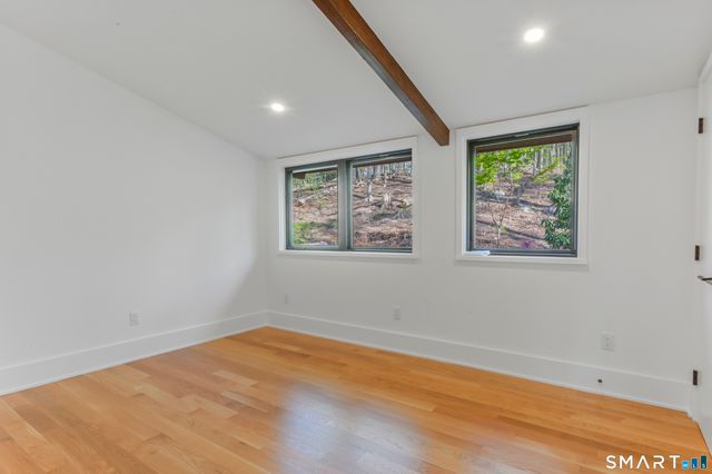 5 Hemlock Drive, Essex, CT 06426
