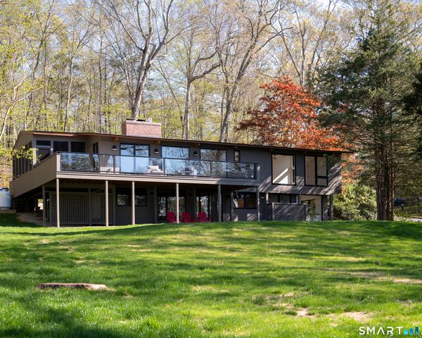 5 Hemlock Drive, Essex, CT 06426