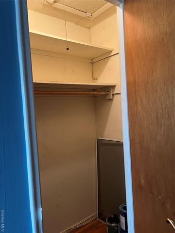 5219 Wilshire 5219, Oakdale, NY 11769