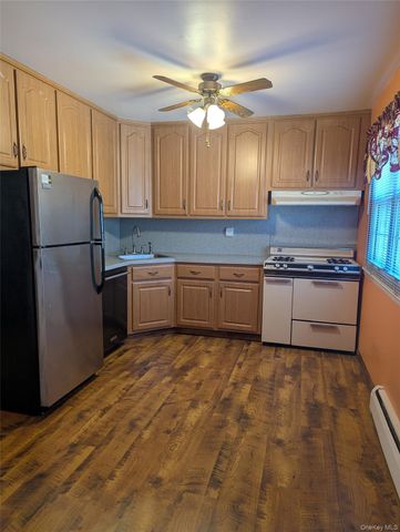 5219 Wilshire 5219, Oakdale, NY 11769