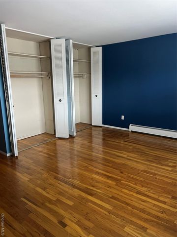 5219 Wilshire 5219, Oakdale, NY 11769