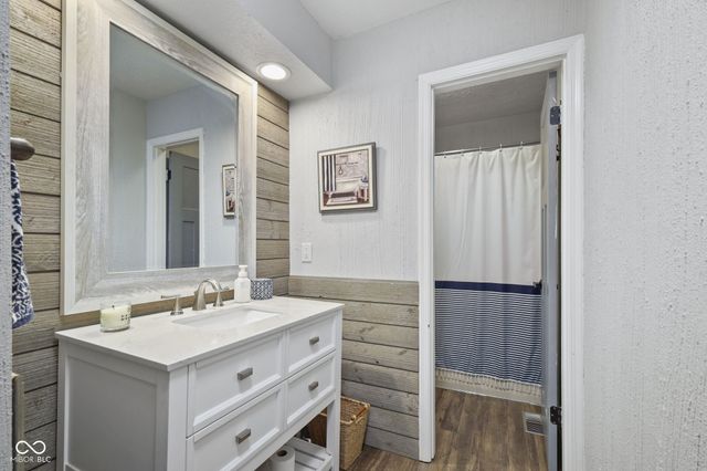 5211 Flintstone Drive, Indianapolis, IN 46237