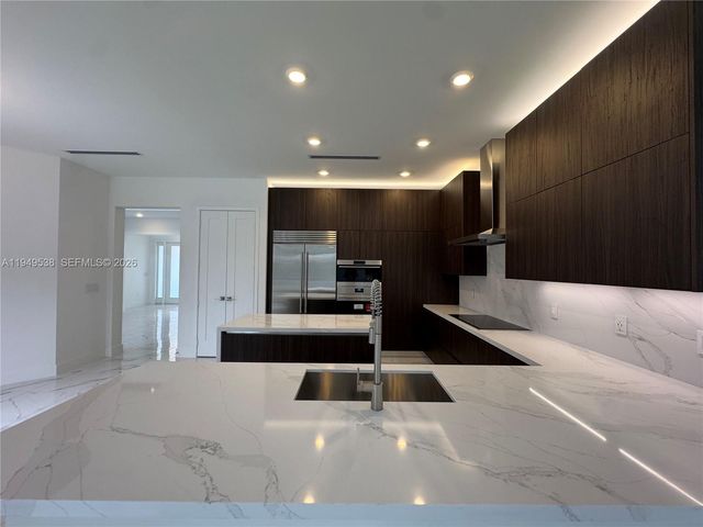 19670 NE 14th Ct 19670, Miami, FL 33179