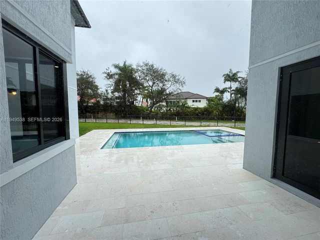 19670 NE 14th Ct 19670, Miami, FL 33179