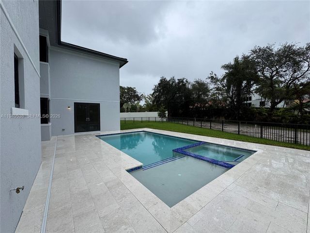 19670 NE 14th Ct 19670, Miami, FL 33179