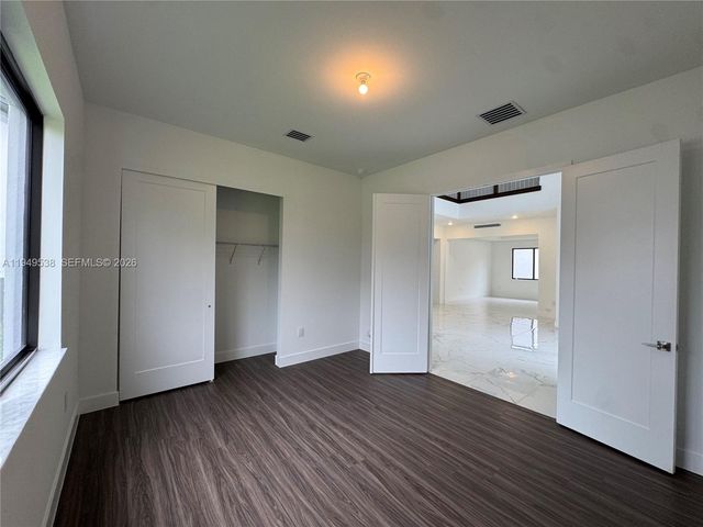 19670 NE 14th Ct 19670, Miami, FL 33179