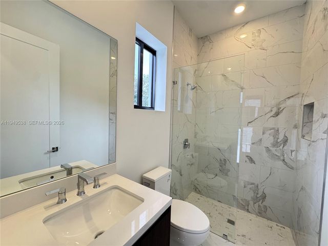 19670 NE 14th Ct 19670, Miami, FL 33179