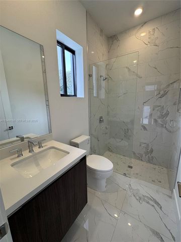 19670 NE 14th Ct 19670, Miami, FL 33179