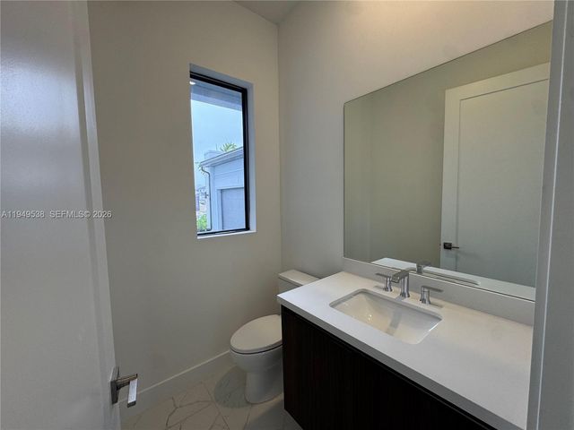 19670 NE 14th Ct 19670, Miami, FL 33179