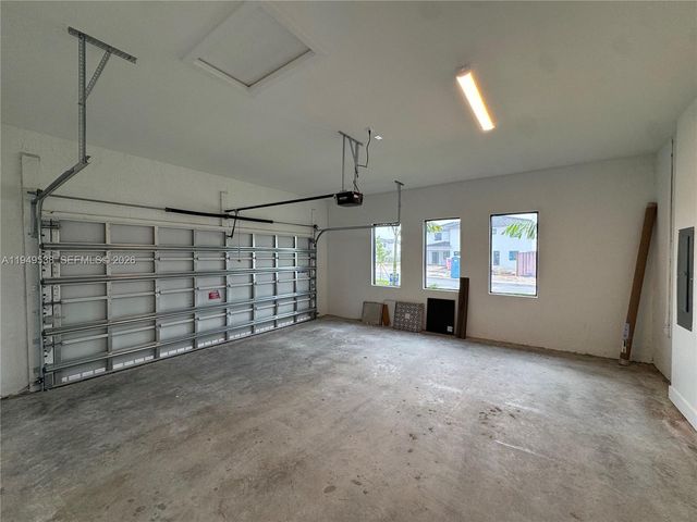 19670 NE 14th Ct 19670, Miami, FL 33179