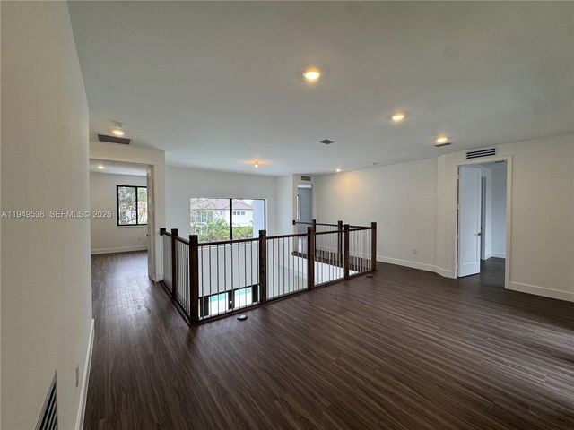 19670 NE 14th Ct 19670, Miami, FL 33179