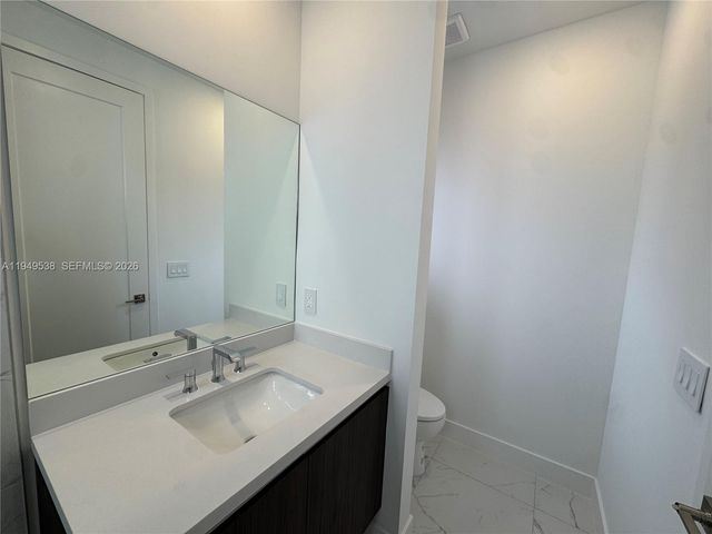 19670 NE 14th Ct 19670, Miami, FL 33179