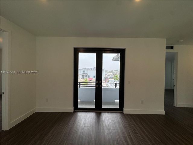 19670 NE 14th Ct 19670, Miami, FL 33179