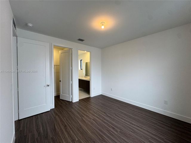 19670 NE 14th Ct 19670, Miami, FL 33179