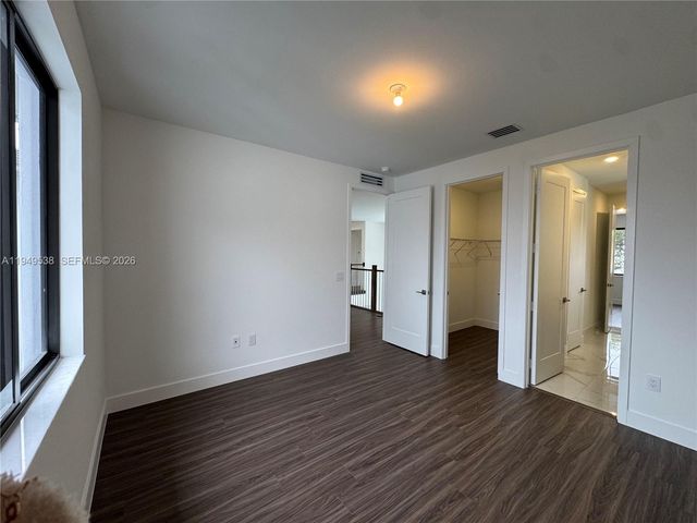 19670 NE 14th Ct 19670, Miami, FL 33179