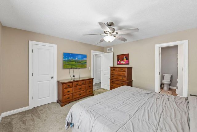 683 Euclid Avenue, Crescent Springs, KY 41017