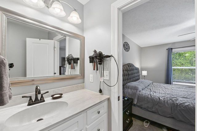 683 Euclid Avenue, Crescent Springs, KY 41017
