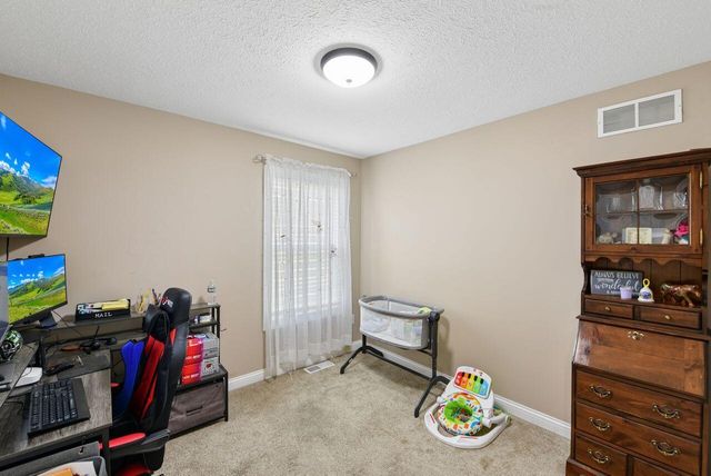 683 Euclid Avenue, Crescent Springs, KY 41017