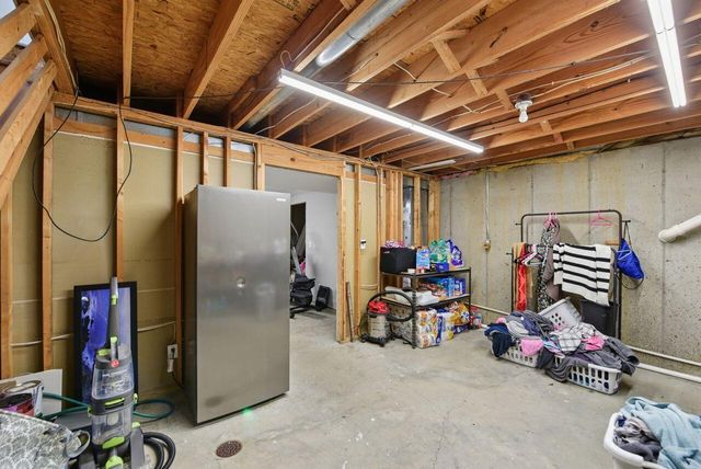 683 Euclid Avenue, Crescent Springs, KY 41017