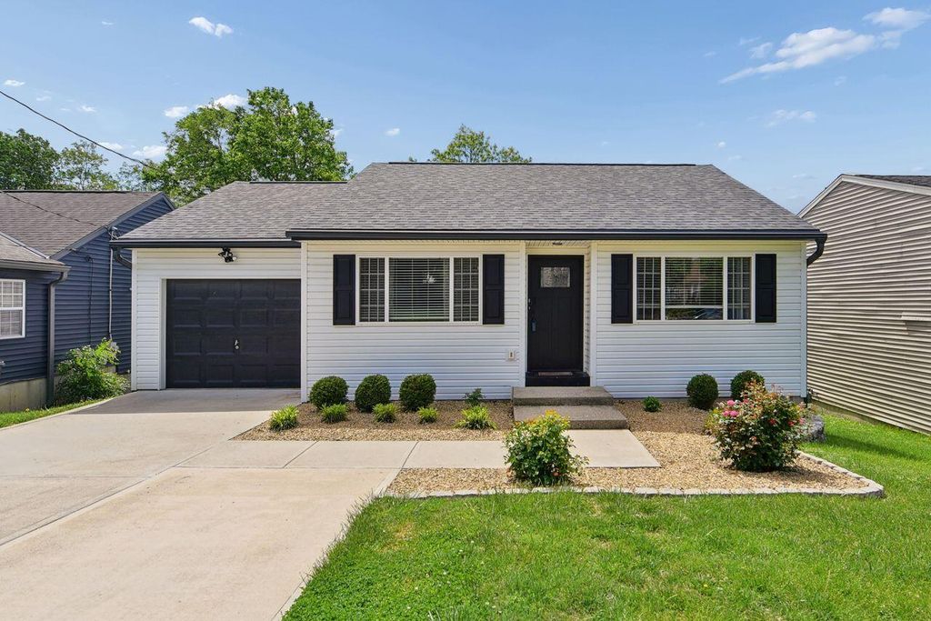 683 Euclid Avenue, Crescent Springs, KY 41017