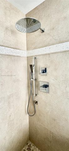 2723 E Abiaca Cir, Davie, FL 33328