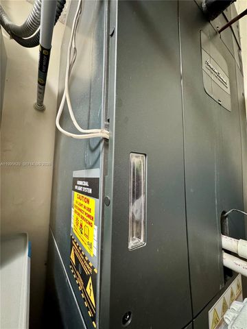 2723 E Abiaca Cir, Davie, FL 33328