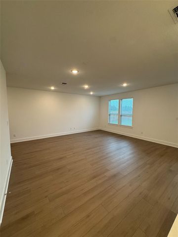 228 Groveland DR, Liberty Hill, TX 78642