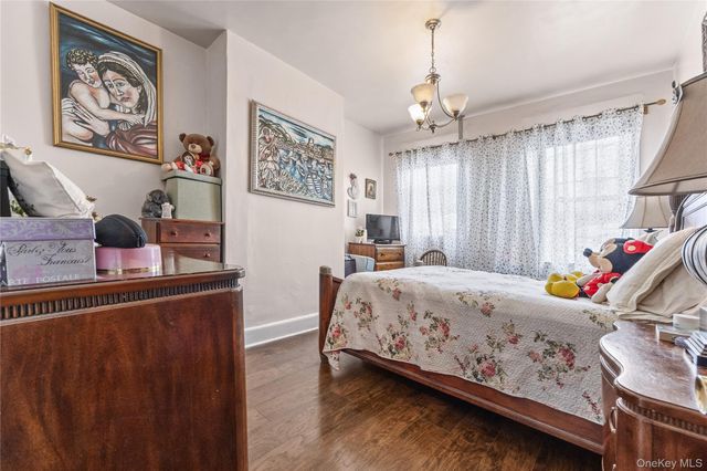 1804 Muliner Avenue, Bronx, NY 10462