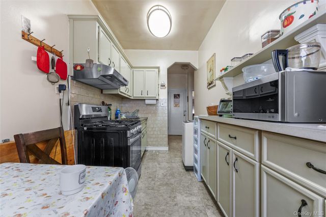 1804 Muliner Avenue, Bronx, NY 10462