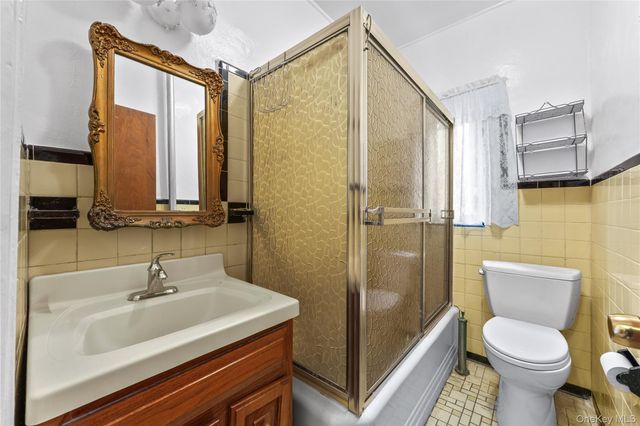 1804 Muliner Avenue, Bronx, NY 10462