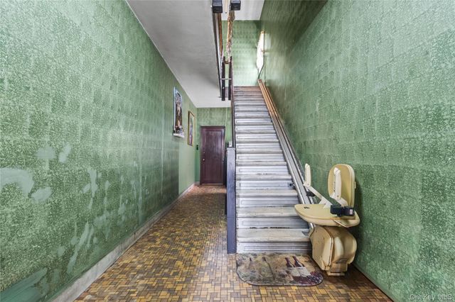 1804 Muliner Avenue, Bronx, NY 10462
