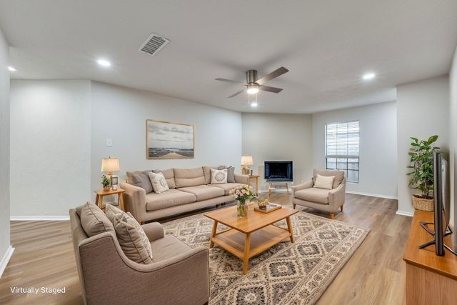 2126 Pueblo Drive, Carrollton, TX 75006