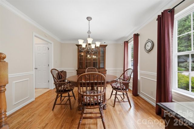 1032 30th Avenue Lane NE, Hickory, NC 28601