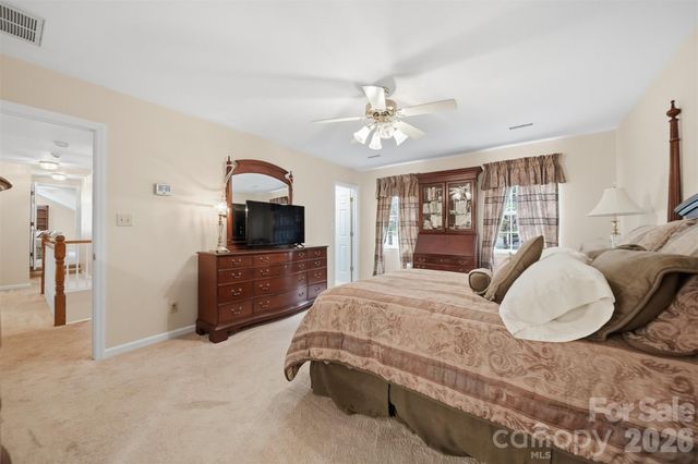 1032 30th Avenue Lane NE, Hickory, NC 28601