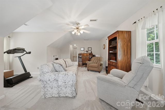 1032 30th Avenue Lane NE, Hickory, NC 28601